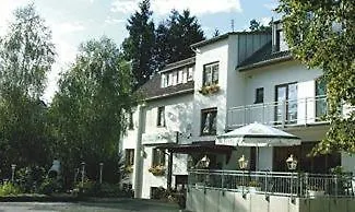 Penzion Waldpension Zum Felsenkeller