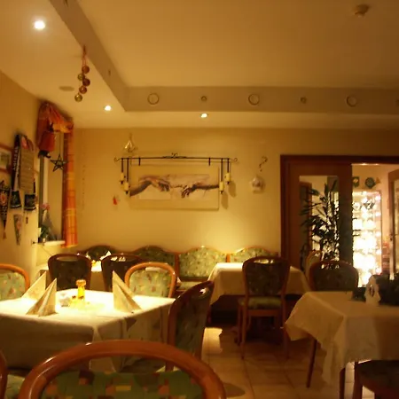 Penzion Waldpension Zum Felsenkeller 3*