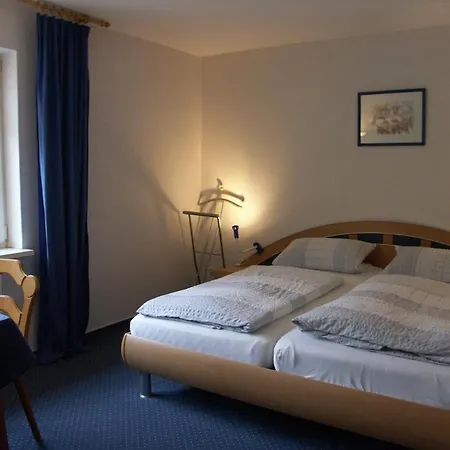 Waldpension Zum Felsenkeller 3*