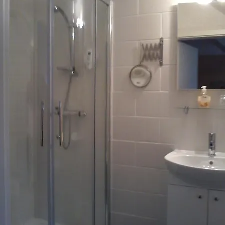 Waldpension Zum Felsenkeller Penzion 3*