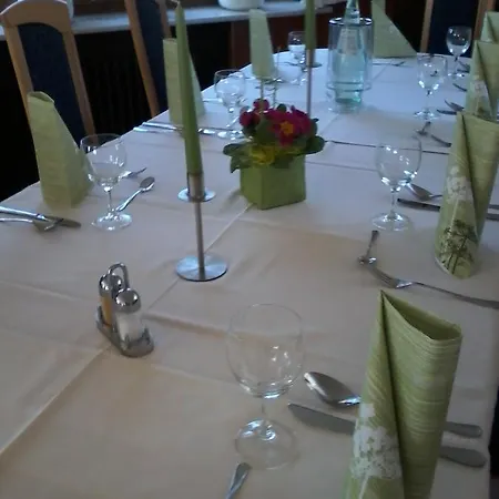 Penzion Waldpension Zum Felsenkeller 3*
