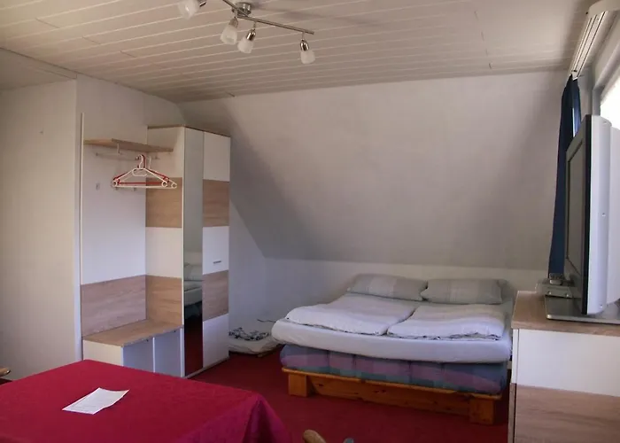 Waldpension Zum Felsenkeller Gasthuis 3*